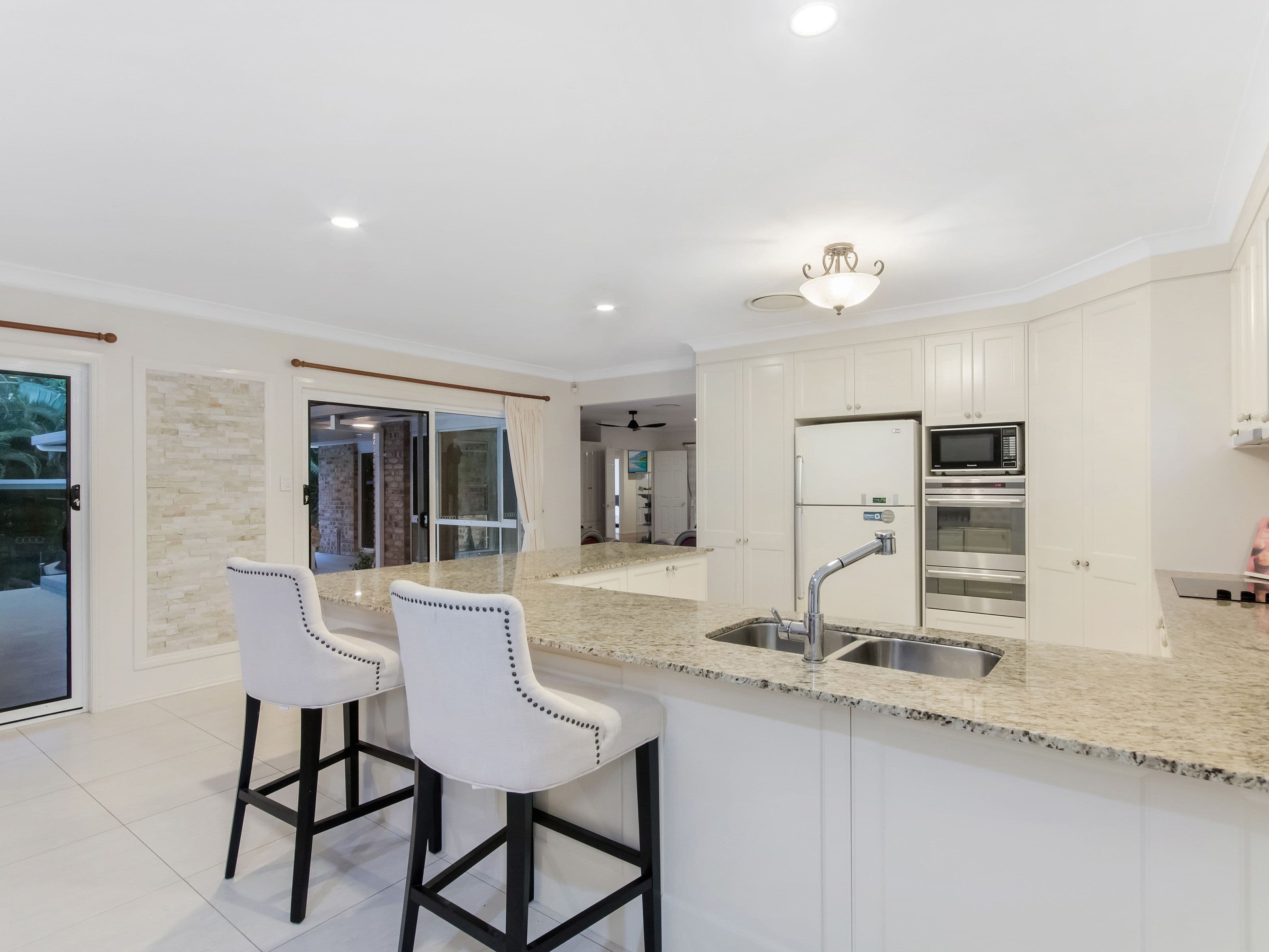 30 Stolle Court, Oxenford QLD 4210, Oxenford - Thumbnail 5