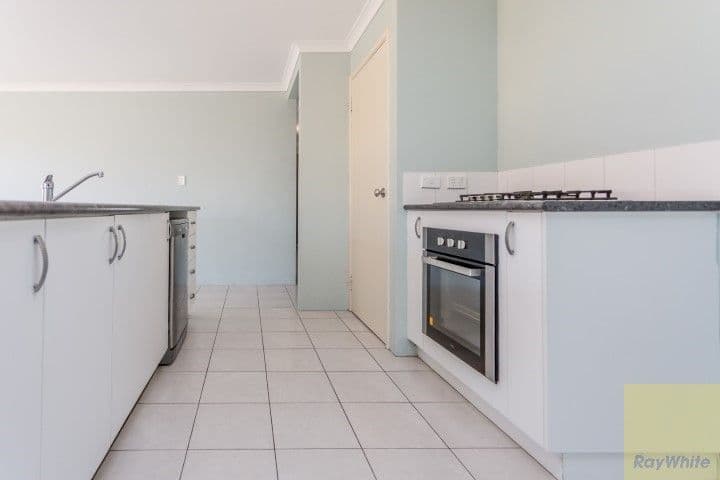 8 Starlight Pass, Seville Grove WA 6112, Seville Grove - Thumbnail 2