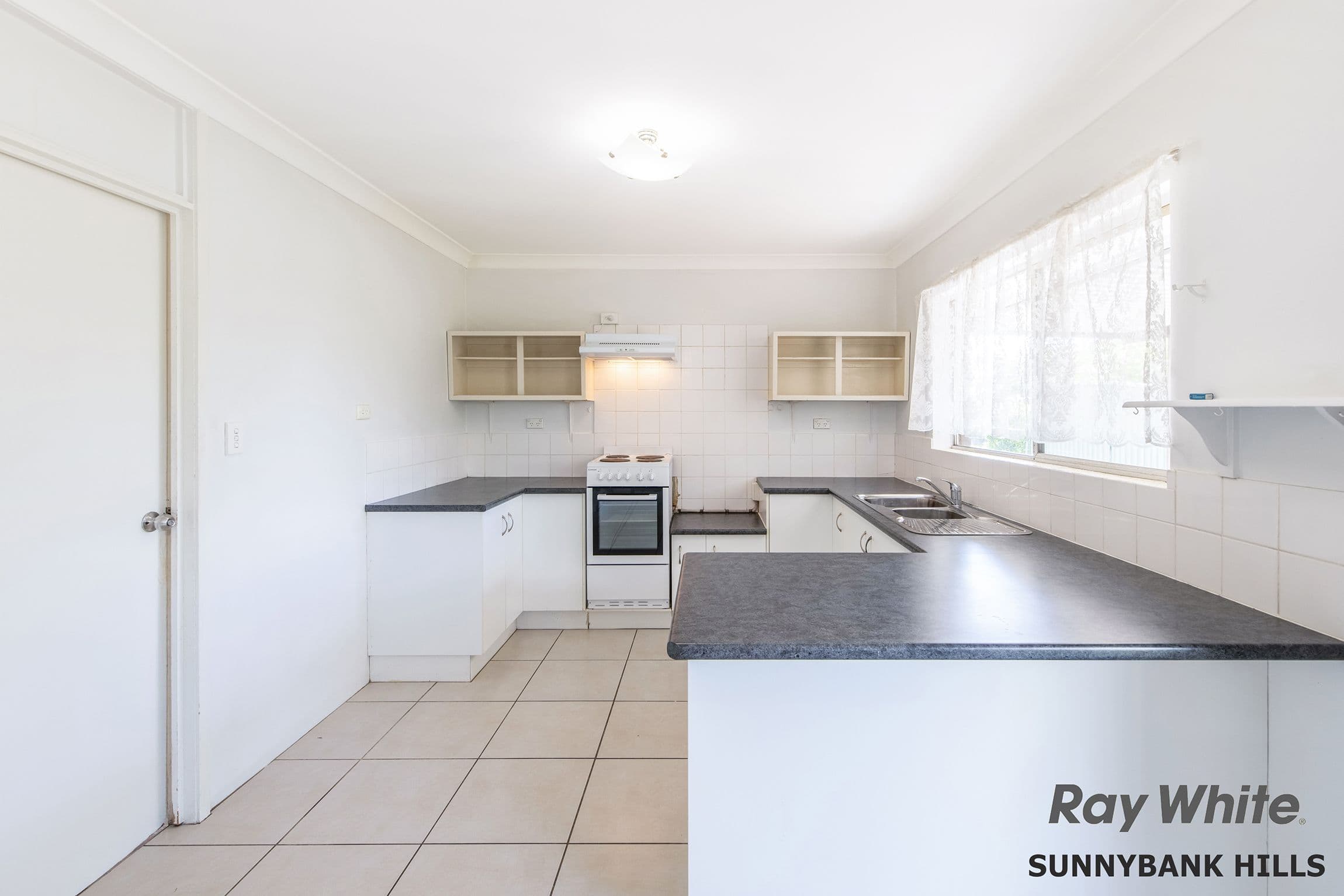 1 Kentlyn Street, Eight Mile Plains QLD 4113, Eight Mile Plains - Thumbnail 4