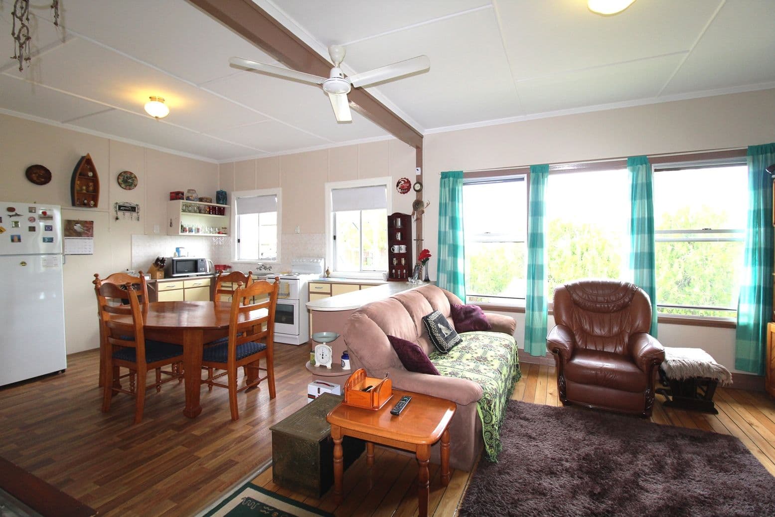 19 Alexandra Street, Toogoolawah QLD 4313, Toogoolawah - Thumbnail 2