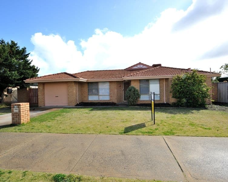 10 Coronata Drive, WARNBRO WA 6169, Warnbro - Image 1