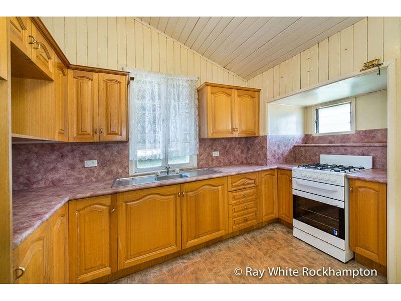 11 Edward Street, BERSERKER QLD 4701, Berserker - Thumbnail 2