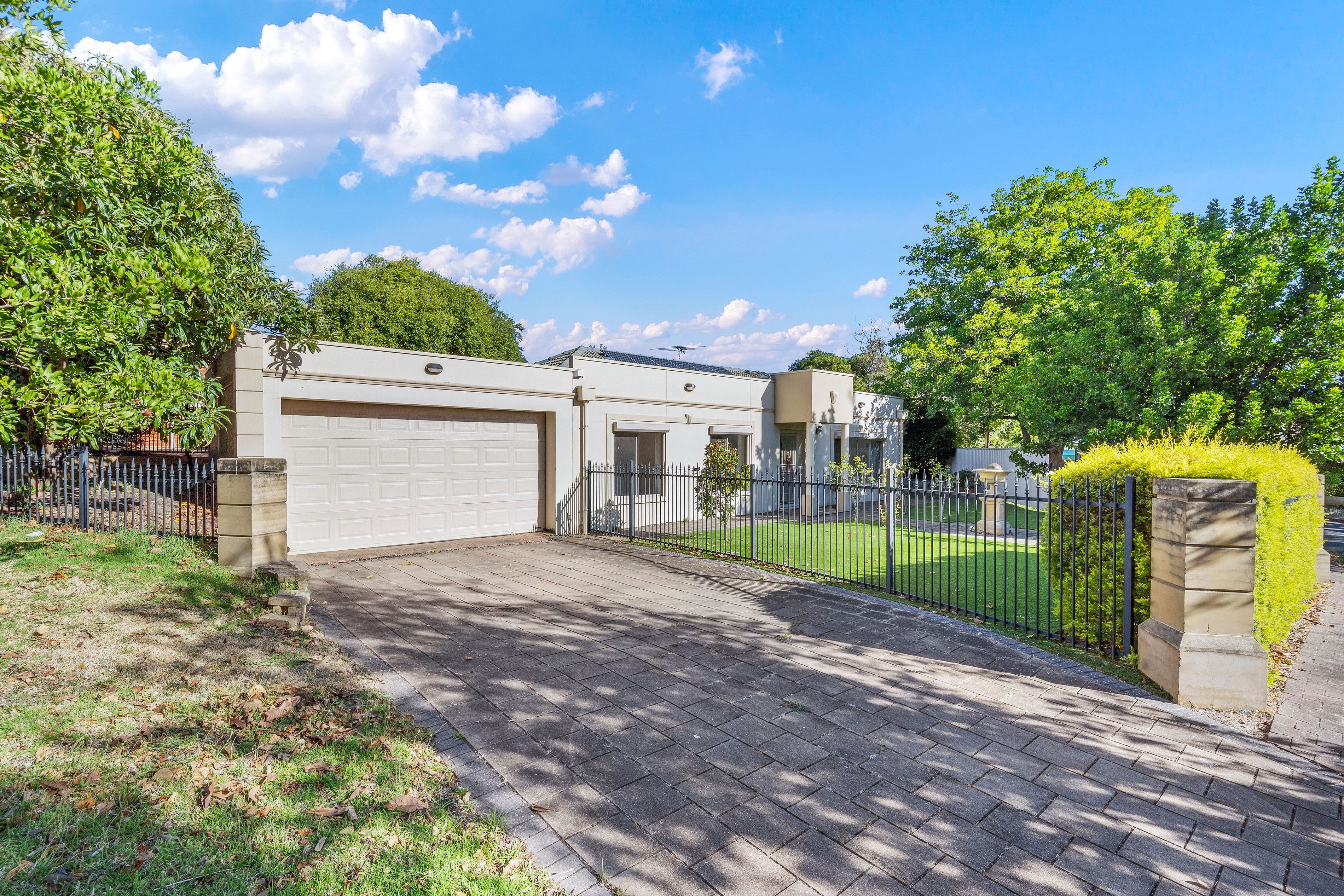 12 Rita Avenue, Rostrevor SA 5073, Rostrevor - Thumbnail 2