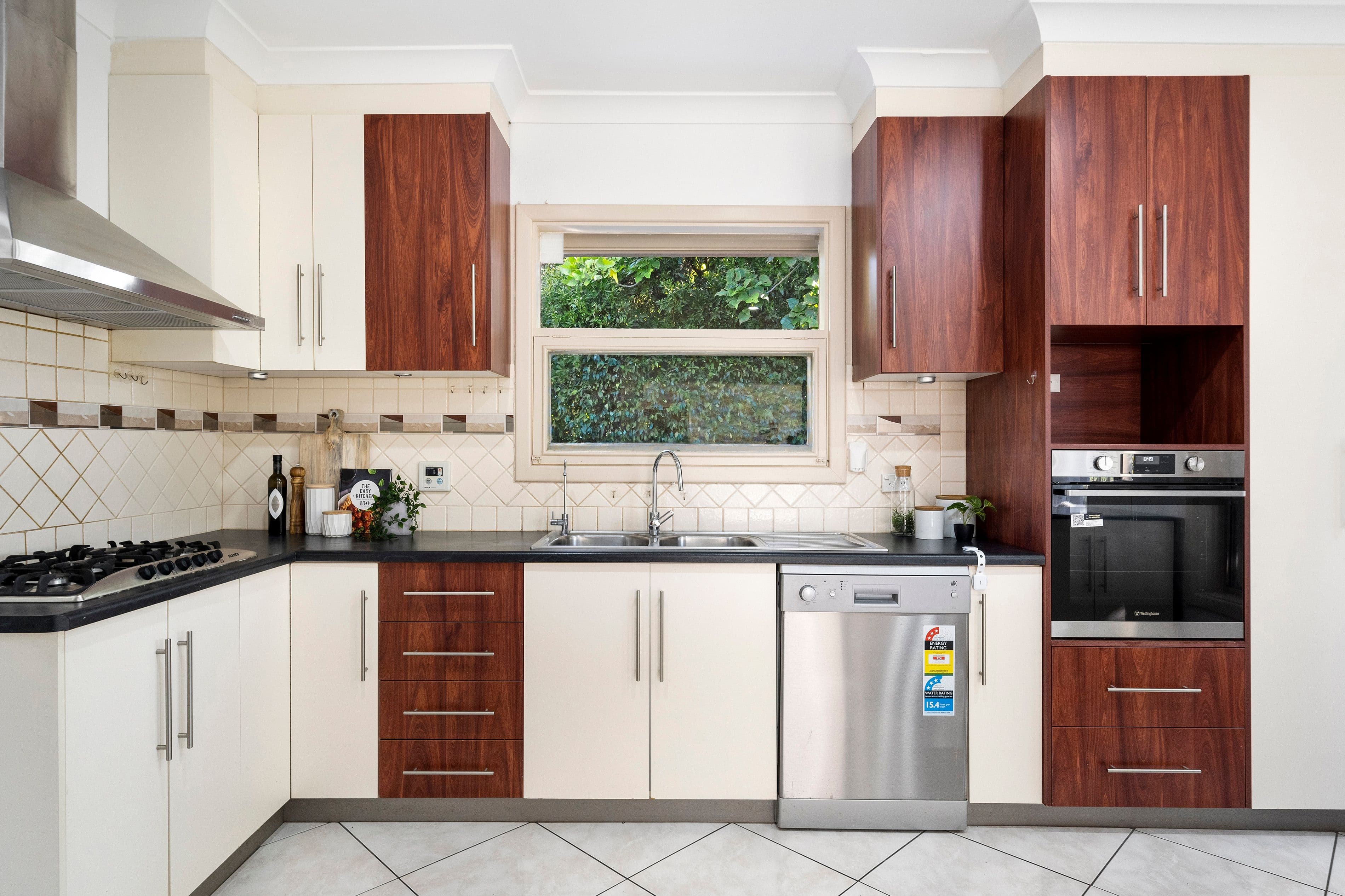 12 Rita Avenue, Rostrevor SA 5073, Rostrevor - Thumbnail 7