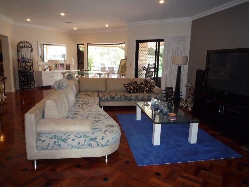 10 Parnham Court, ARUNDEL QLD 4214, Arundel - Thumbnail 3