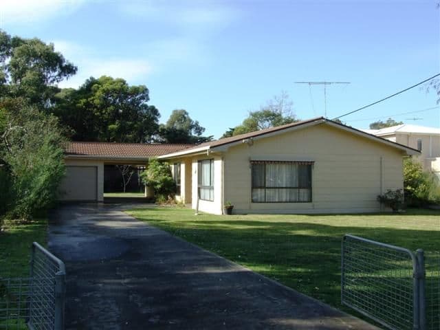 7 Devon Avenue, COWES VIC 3922, Cowes - Image 1