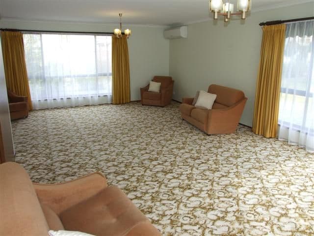 7 Devon Avenue, COWES VIC 3922, Cowes - Thumbnail 2