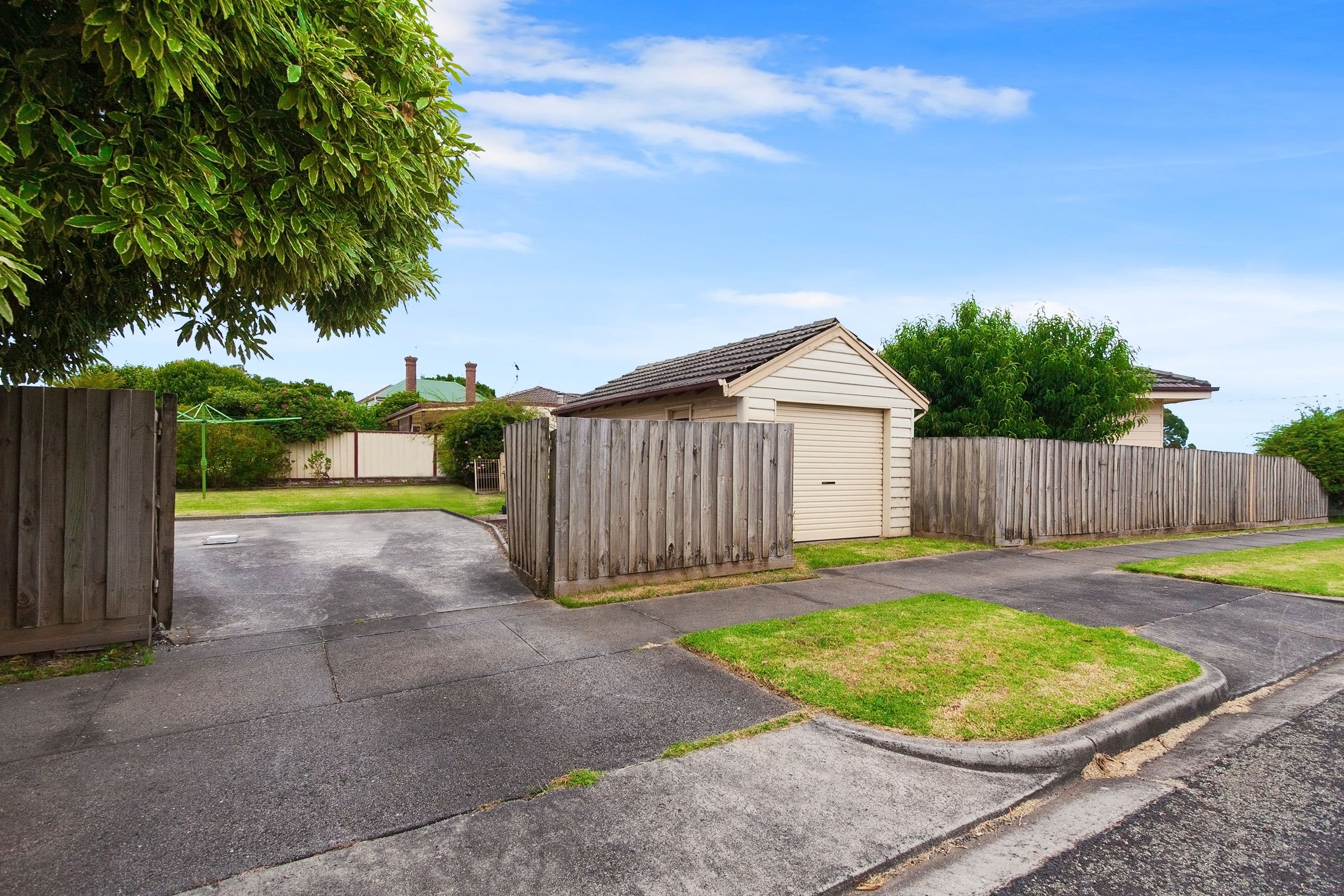 45 Longwarry Road, Drouin VIC 3818, Drouin - Thumbnail 5