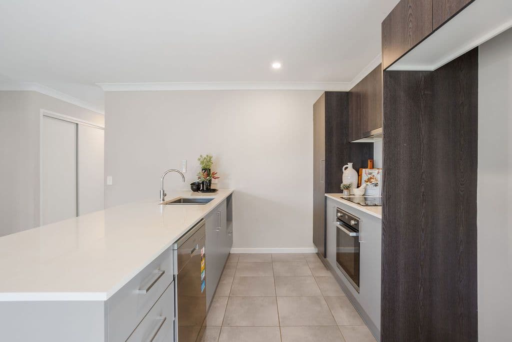 4 Highfield Drive, Bellbird Park QLD 4300, Bellbird Park - Thumbnail 8
