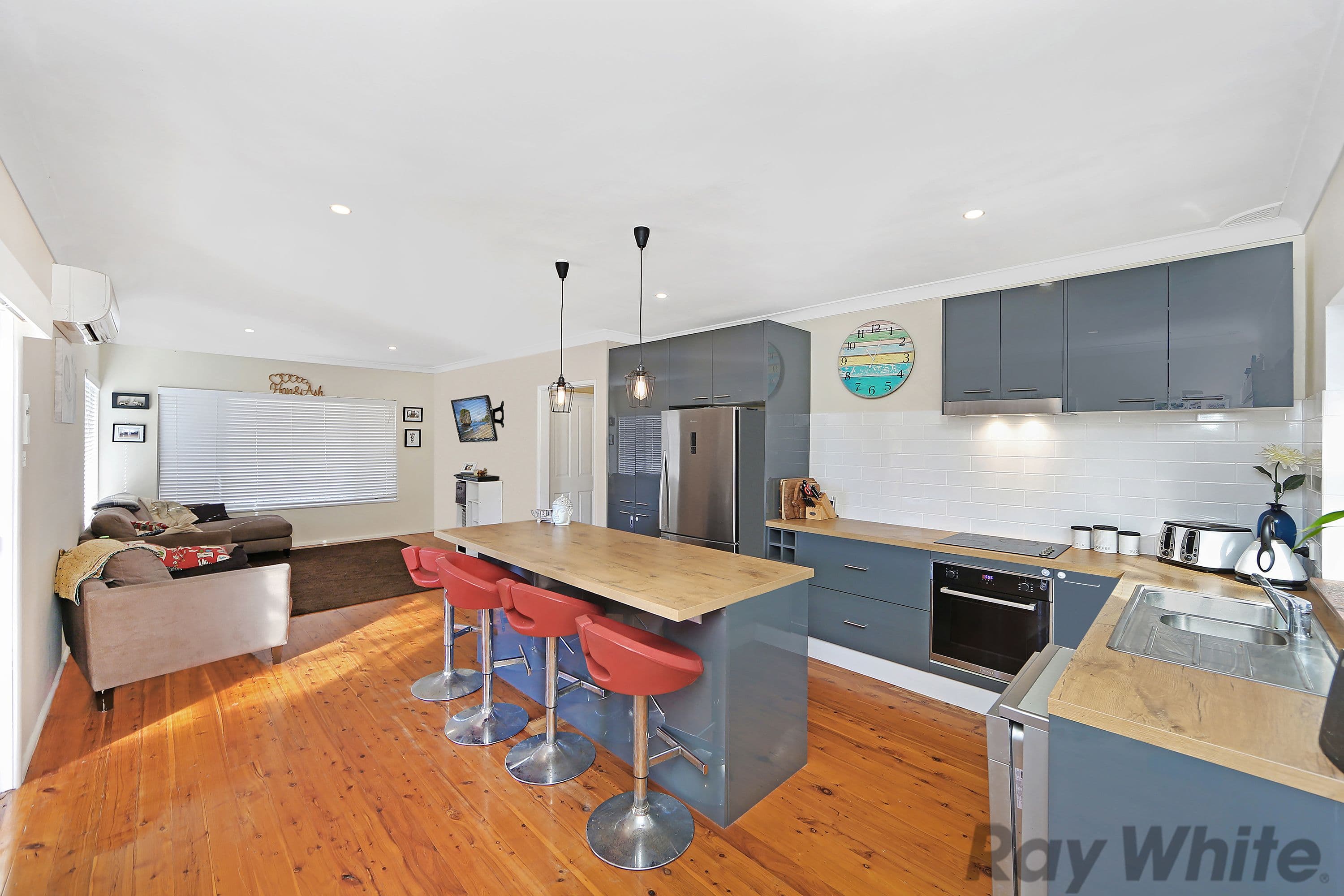 17 Billbabourie Road, Gwandalan - Thumbnail 2
