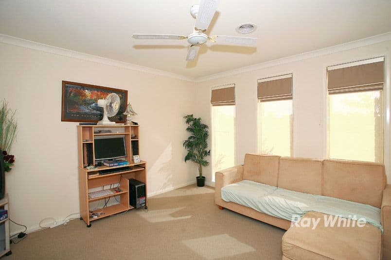 32 Greenaway Terrace, CRANBOURNE EAST VIC 3977, Cranbourne East - Thumbnail 5