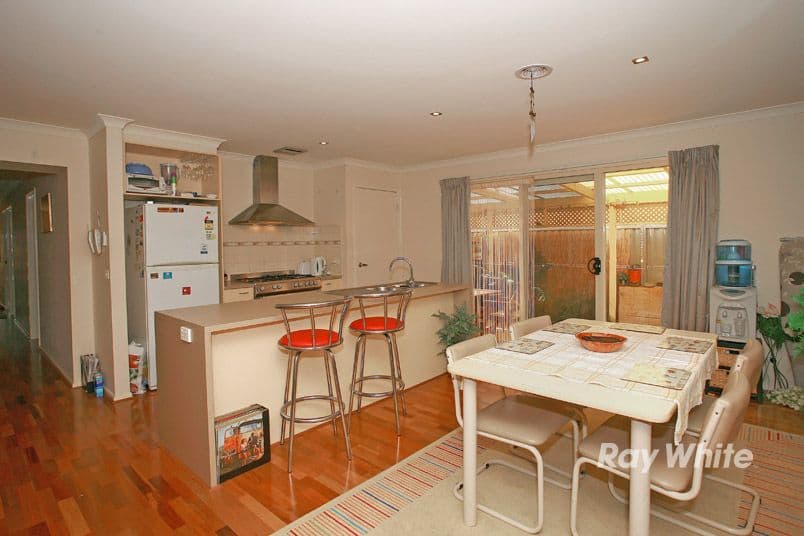 32 Greenaway Terrace, CRANBOURNE EAST VIC 3977, Cranbourne East - Thumbnail 6