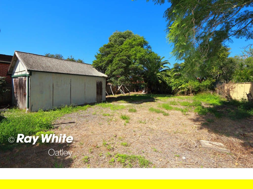 31 Lloyd Street, OATLEY NSW 2223, Oatley - Thumbnail 2