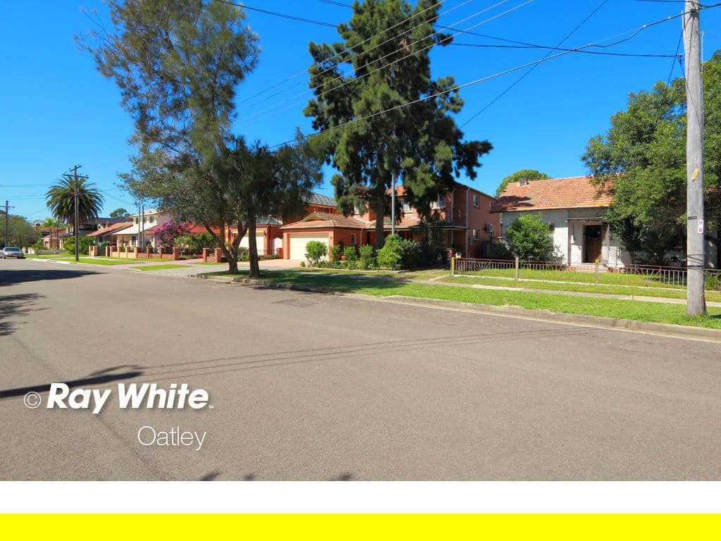 31 Lloyd Street, OATLEY NSW 2223, Oatley - Thumbnail 3