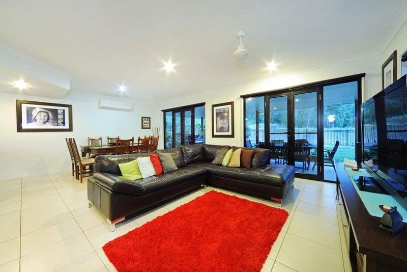 92 Abell Road, CANNONVALE QLD 4802, Cannonvale - Thumbnail 2