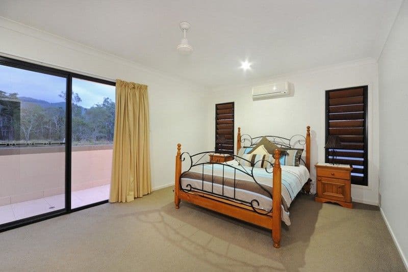 92 Abell Road, CANNONVALE QLD 4802, Cannonvale - Thumbnail 7