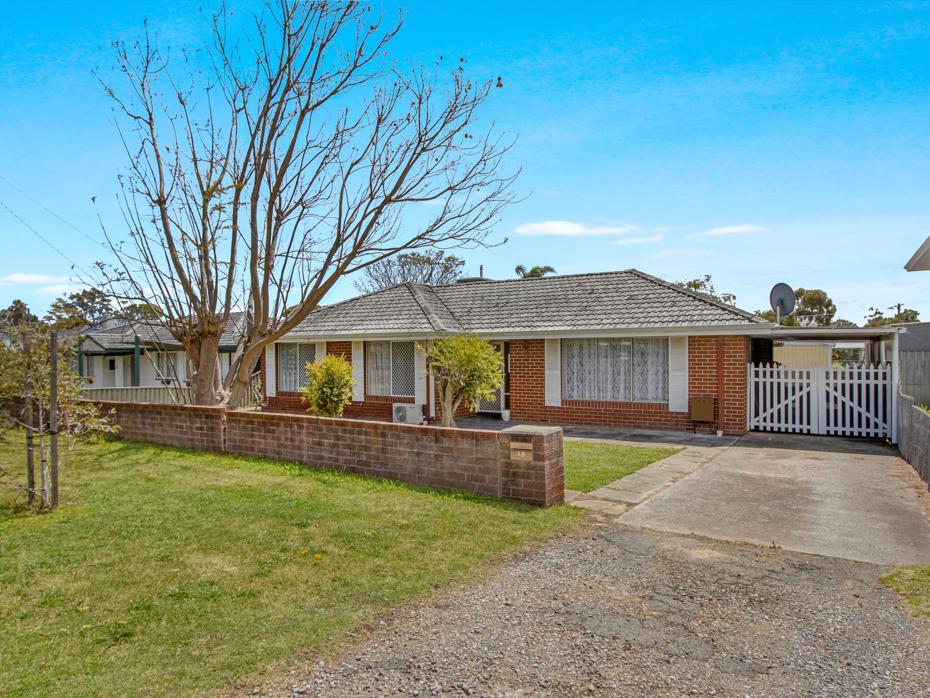 18 Unnaro Street, Hillman WA 6168, Hillman - Thumbnail 2