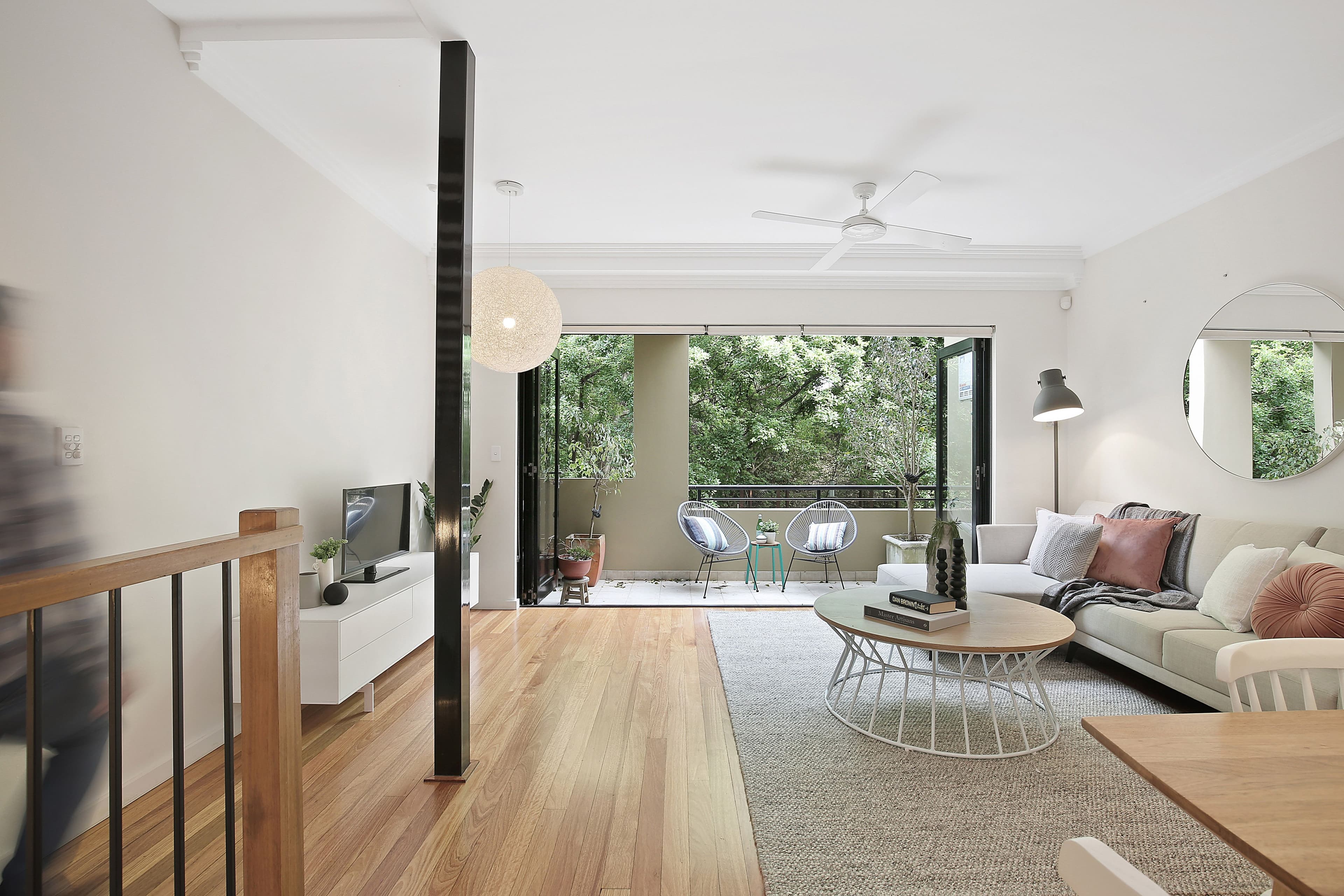10 Stewart Avenue, Hackham - Image 1