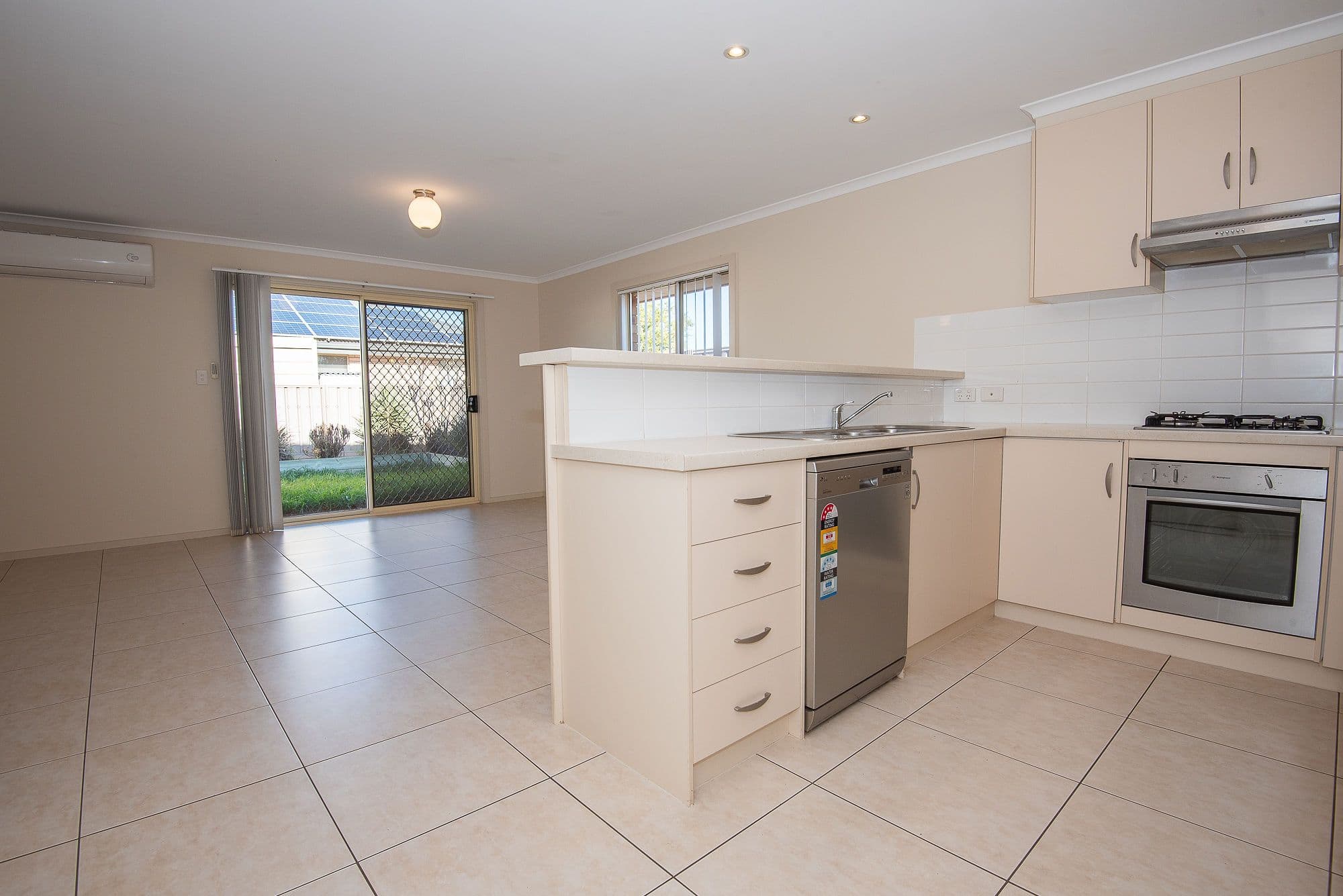 64 Custance Avenue, Whyalla Jenkins SA 5609, Whyalla Jenkins - Thumbnail 4