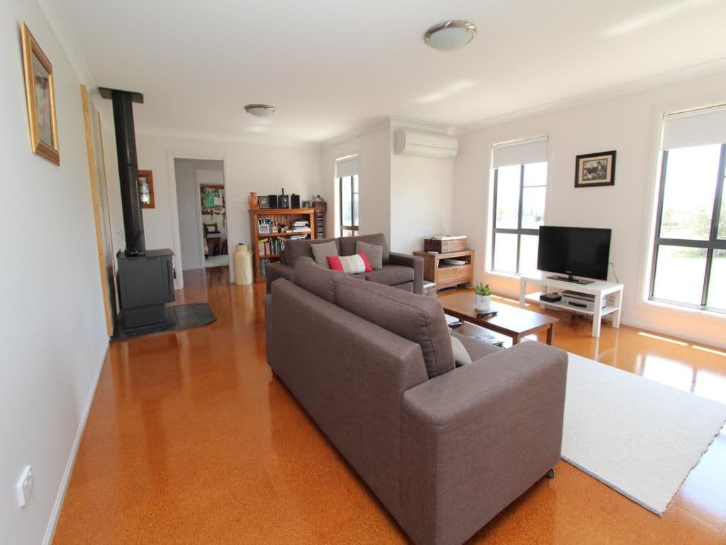 165 Cowper Street, TENTERFIELD NSW 2372, Tenterfield - Thumbnail 7