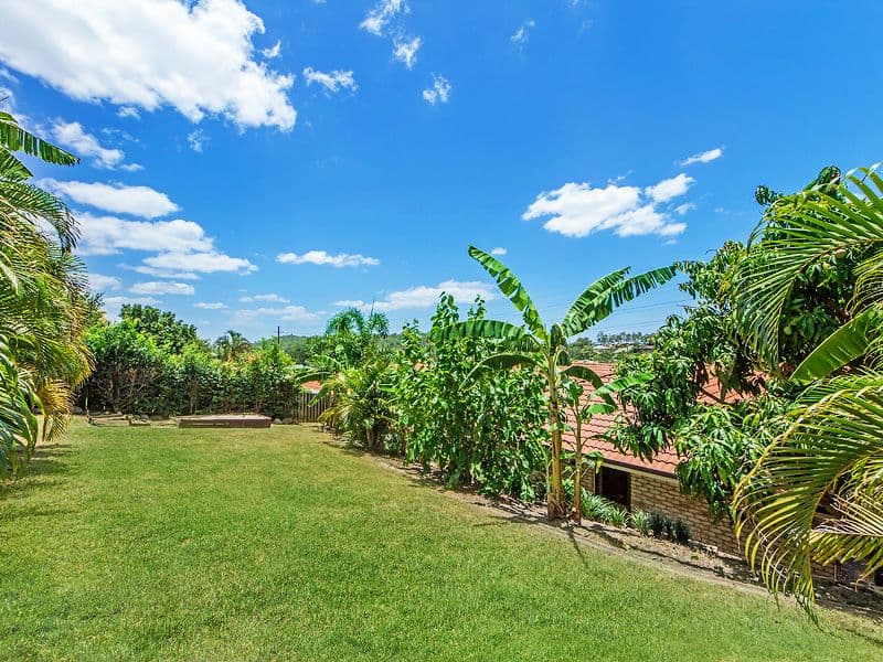 5 San Cristobal Place, Pacific Pines QLD 4211, Pacific Pines - Image 1