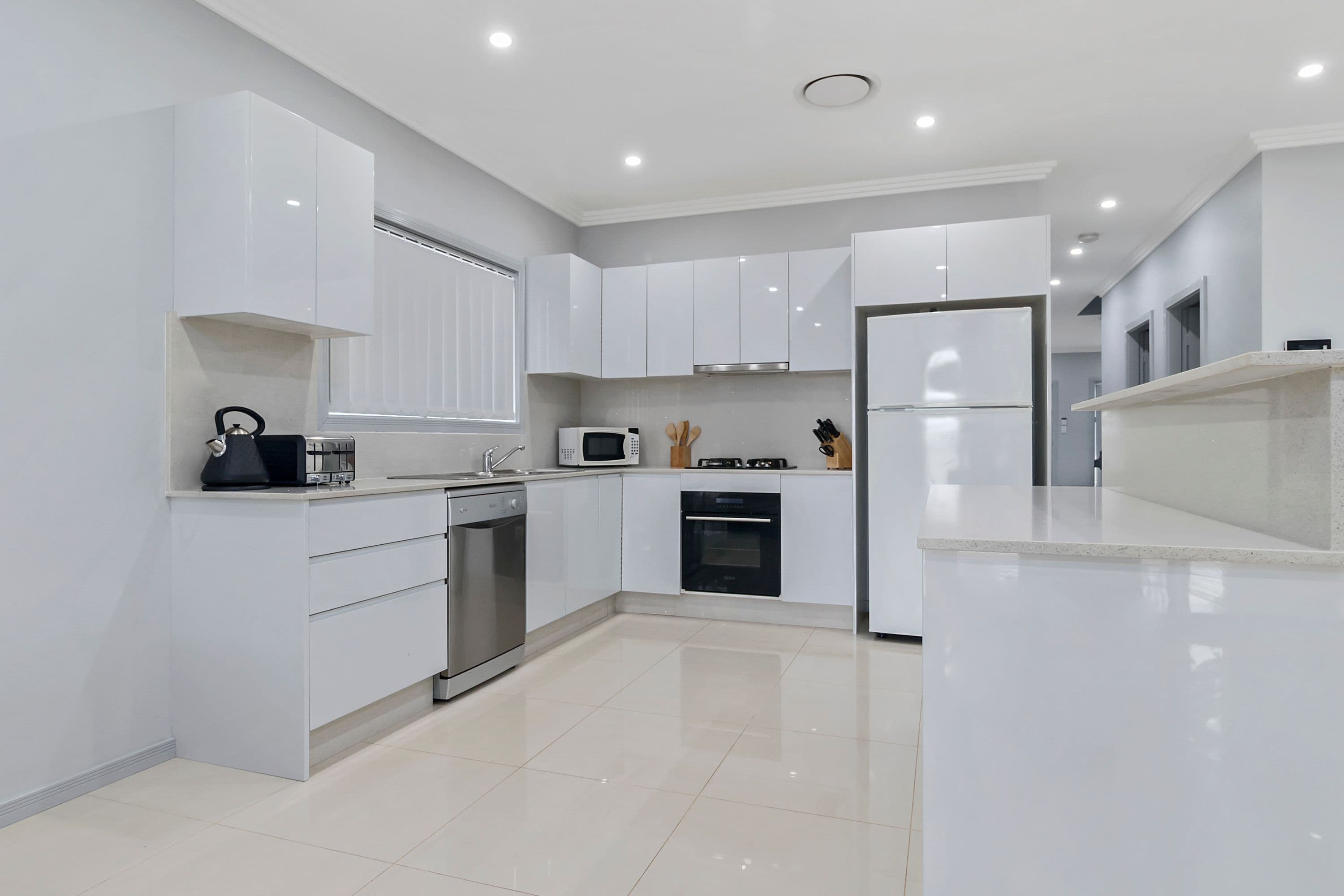 15 Templeton Crescent, Moorebank - Thumbnail 2