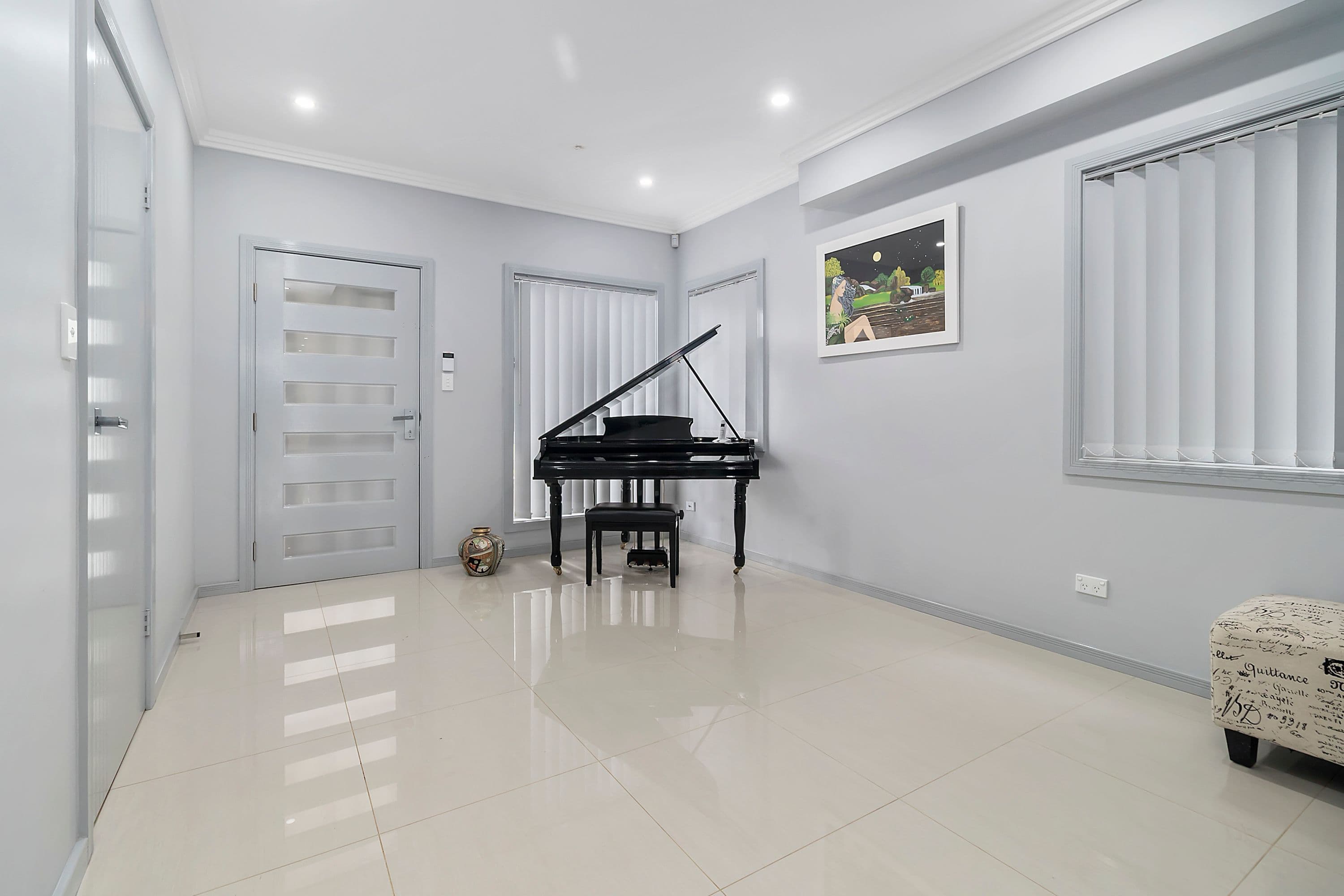 15 Templeton Crescent, Moorebank - Thumbnail 3