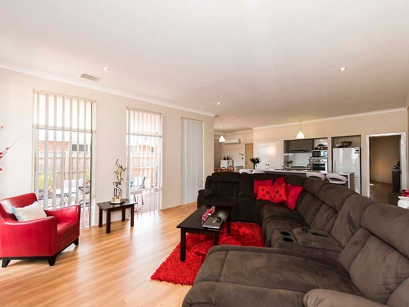 37 Bancombe Crescent, Ellenbrook WA 6069, Ellenbrook - Thumbnail 3