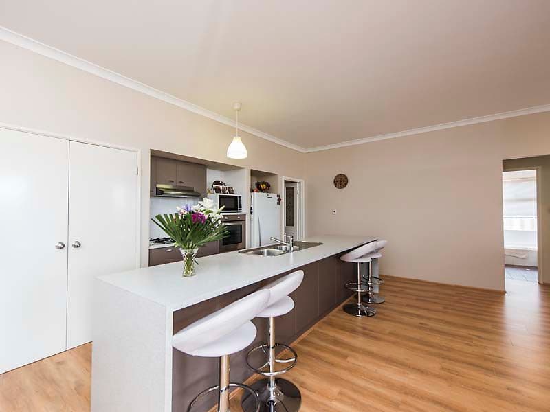 37 Bancombe Crescent, Ellenbrook WA 6069, Ellenbrook - Thumbnail 4