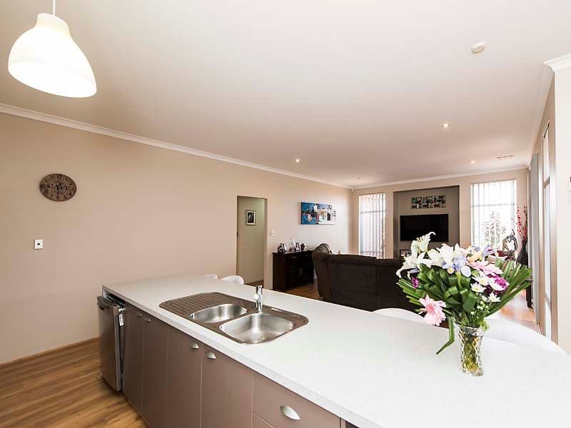 37 Bancombe Crescent, Ellenbrook WA 6069, Ellenbrook - Thumbnail 5