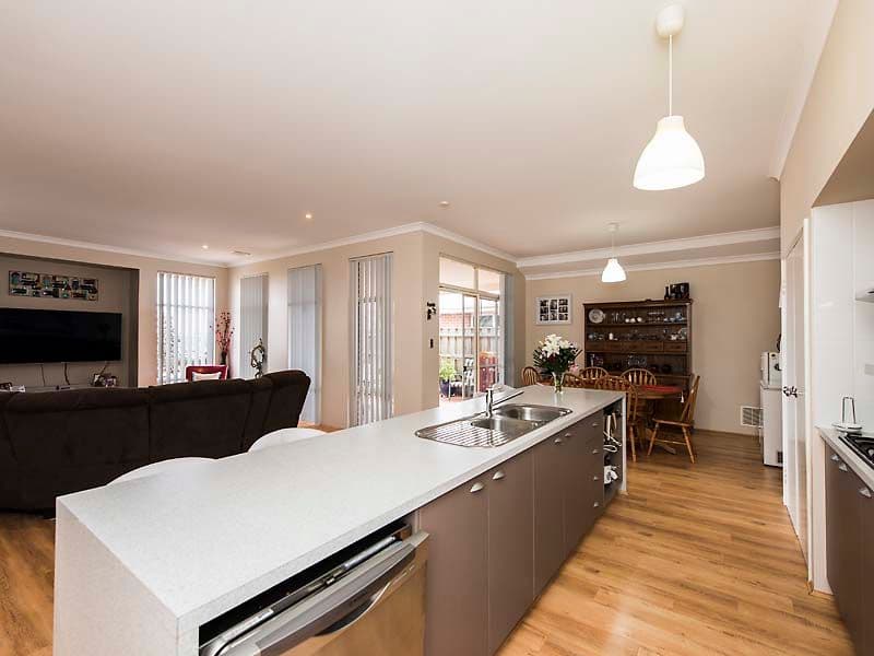 37 Bancombe Crescent, Ellenbrook WA 6069, Ellenbrook - Thumbnail 7