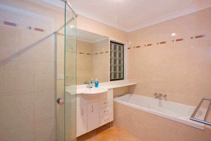 22 Kurrawa Avenue, MERMAID WATERS QLD 4218, Mermaid Waters - Thumbnail 8