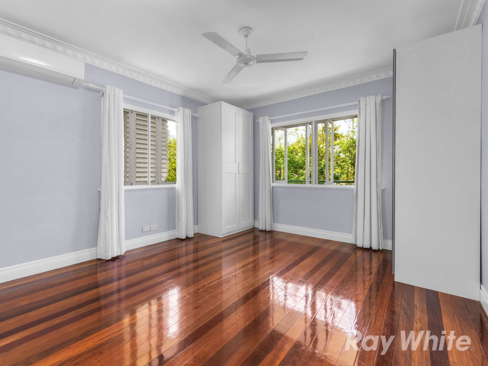 28 Kembla Street, Wavell Heights QLD 4012, Wavell Heights - Thumbnail 2