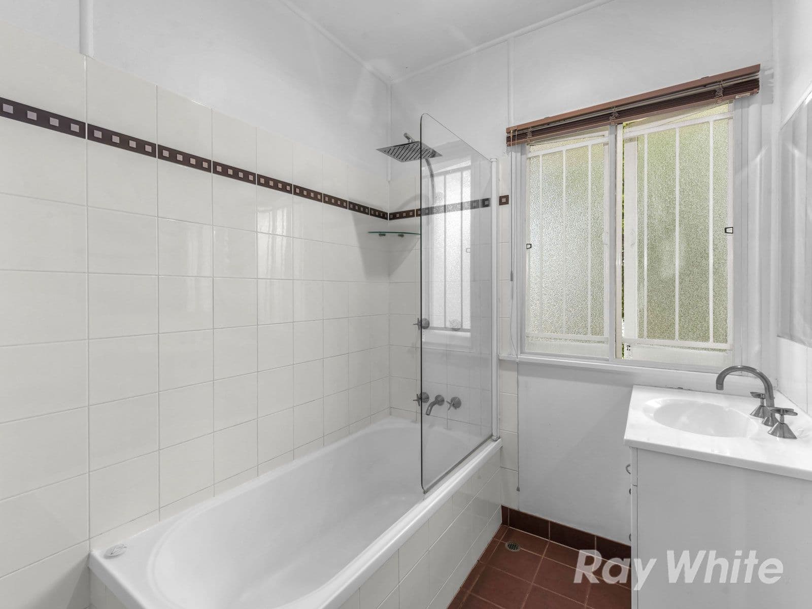28 Kembla Street, Wavell Heights QLD 4012, Wavell Heights - Thumbnail 7