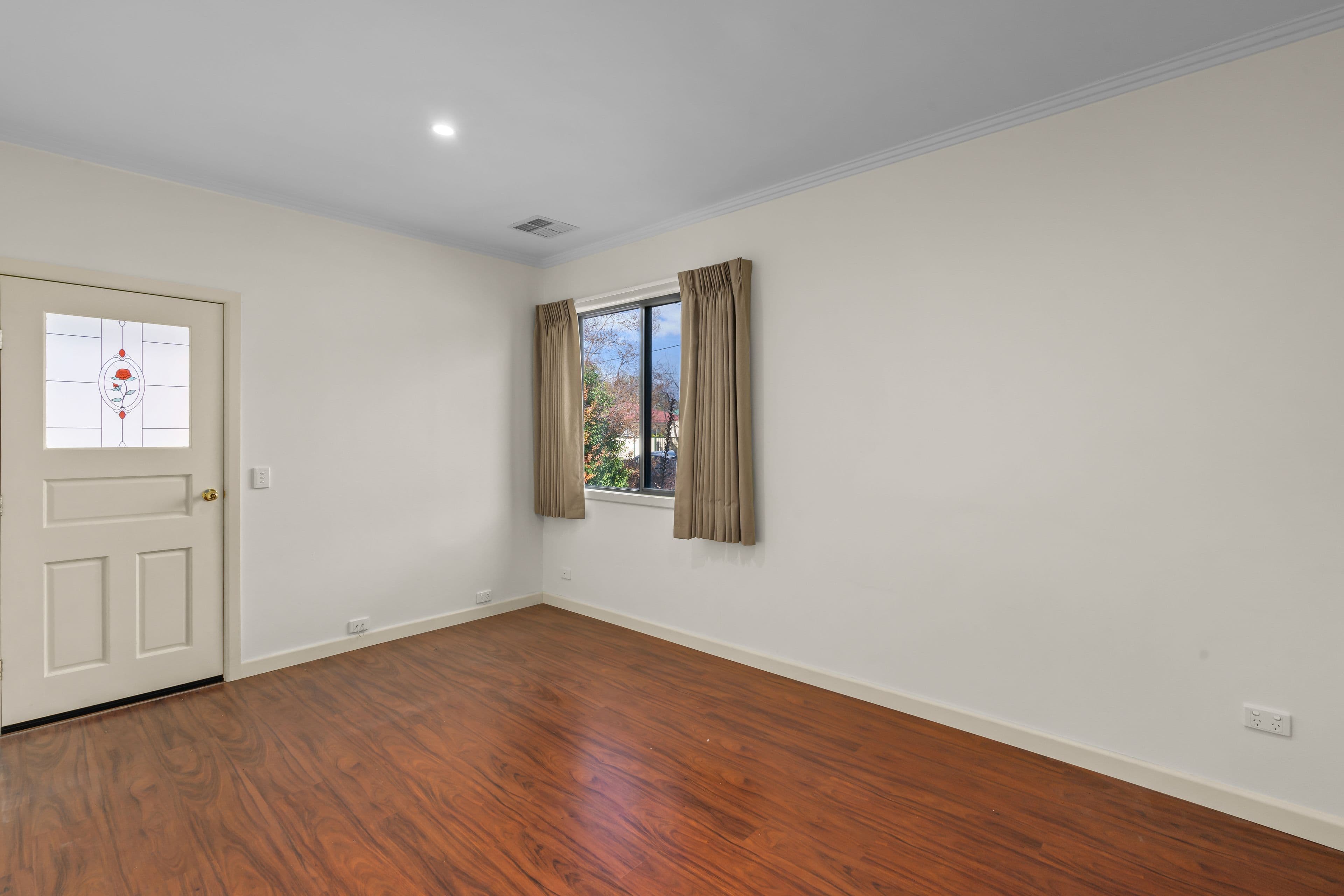 27 Tehan Street, Seymour VIC 3660, Seymour - Thumbnail 5