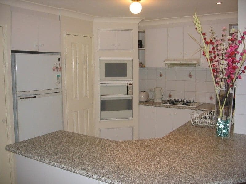 8 Sandalwood Circuit, TARNEIT VIC 3029, Tarneit - Thumbnail 4