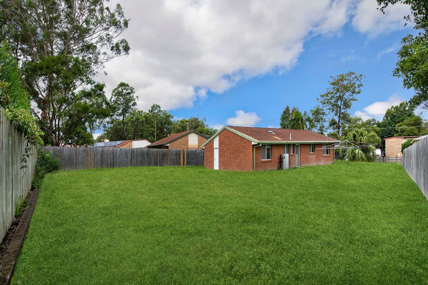 16 Barracuda Court, Kingston QLD 4114, Kingston - Thumbnail 2