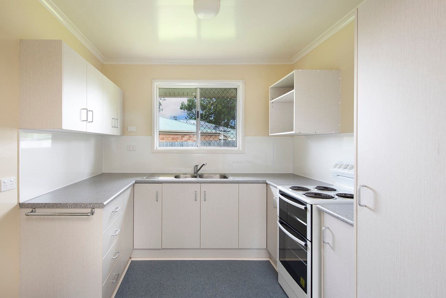 16 Barracuda Court, Kingston QLD 4114, Kingston - Thumbnail 4