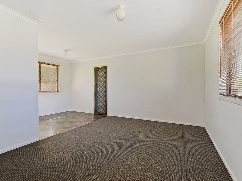 8 Sedgman Street, MORAYFIELD QLD 4506, Morayfield - Thumbnail 2