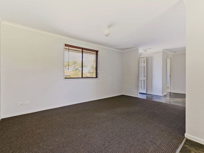 8 Sedgman Street, MORAYFIELD QLD 4506, Morayfield - Thumbnail 3