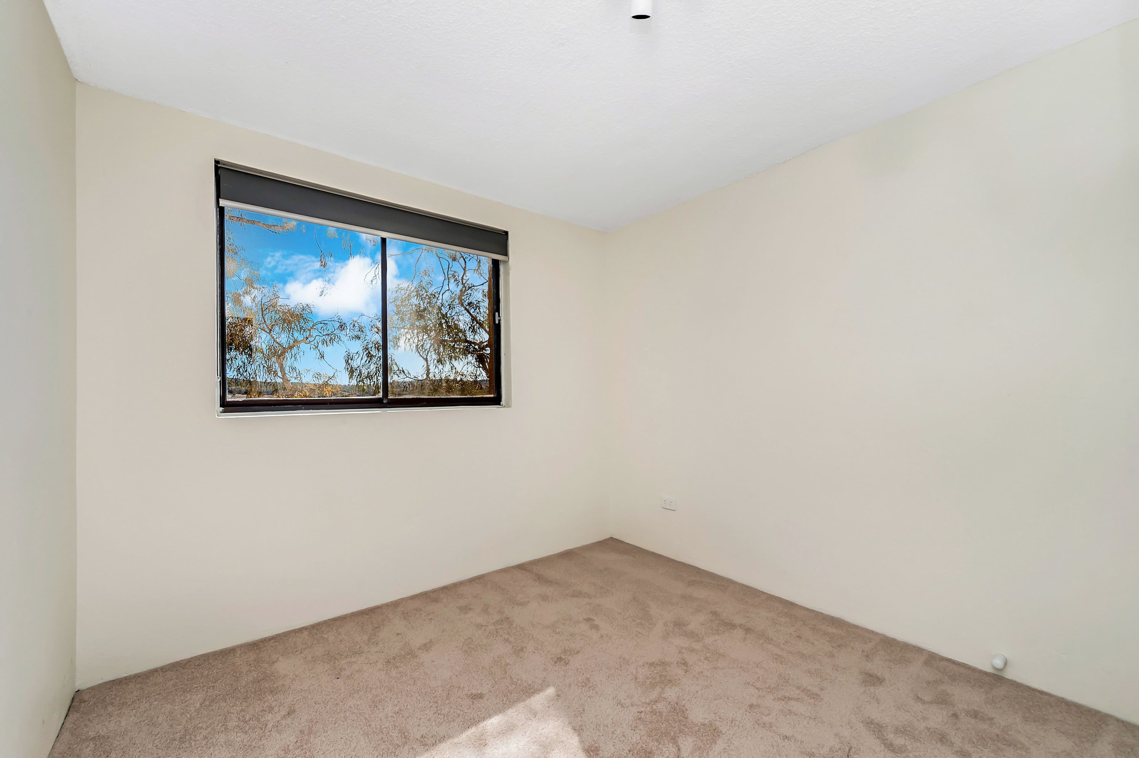 5 Crest Road, Crestwood NSW 2620, Crestwood - Thumbnail 5
