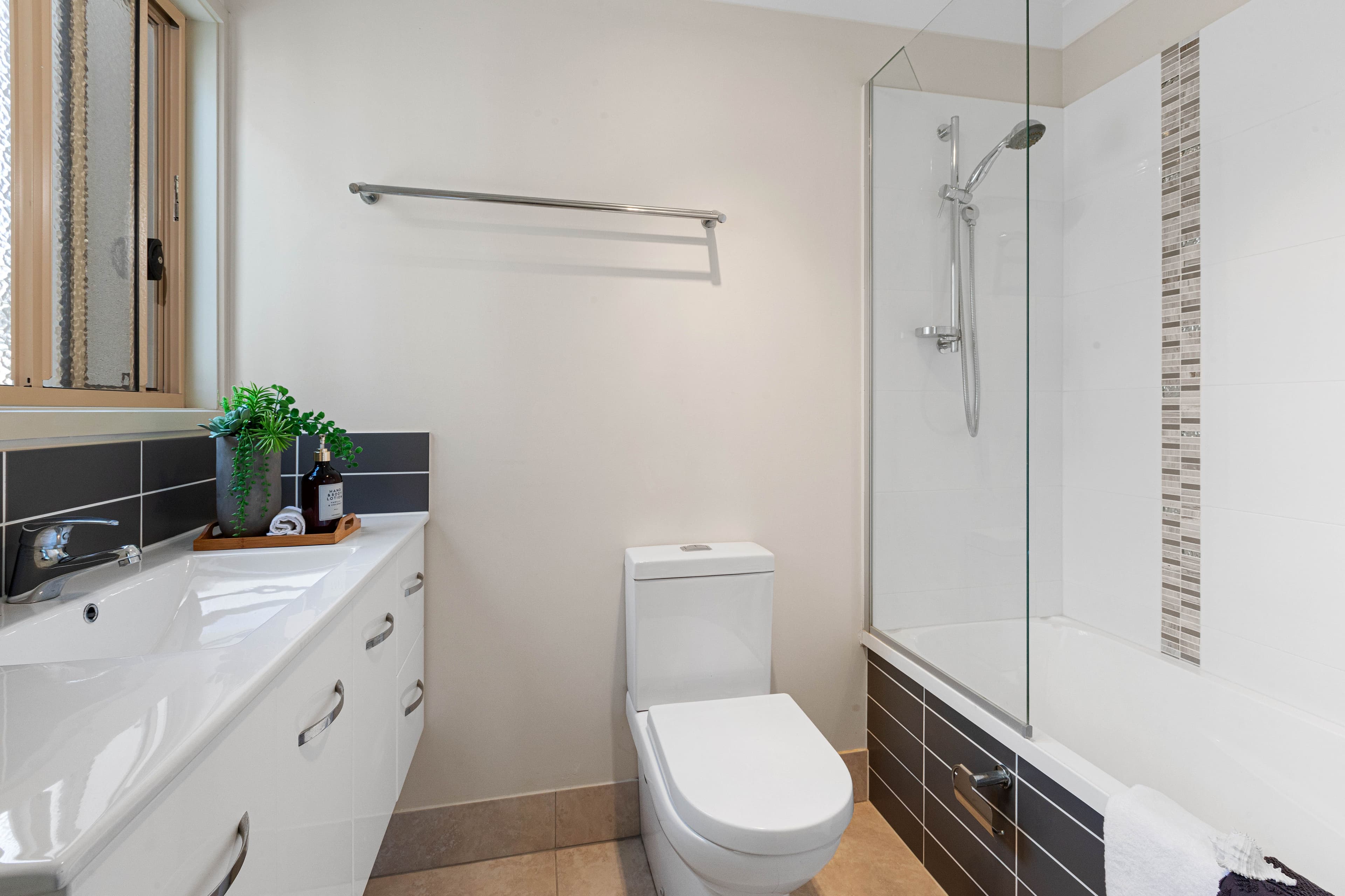 43 Steele Street, Holland Park QLD 4121, Holland Park - Thumbnail 7