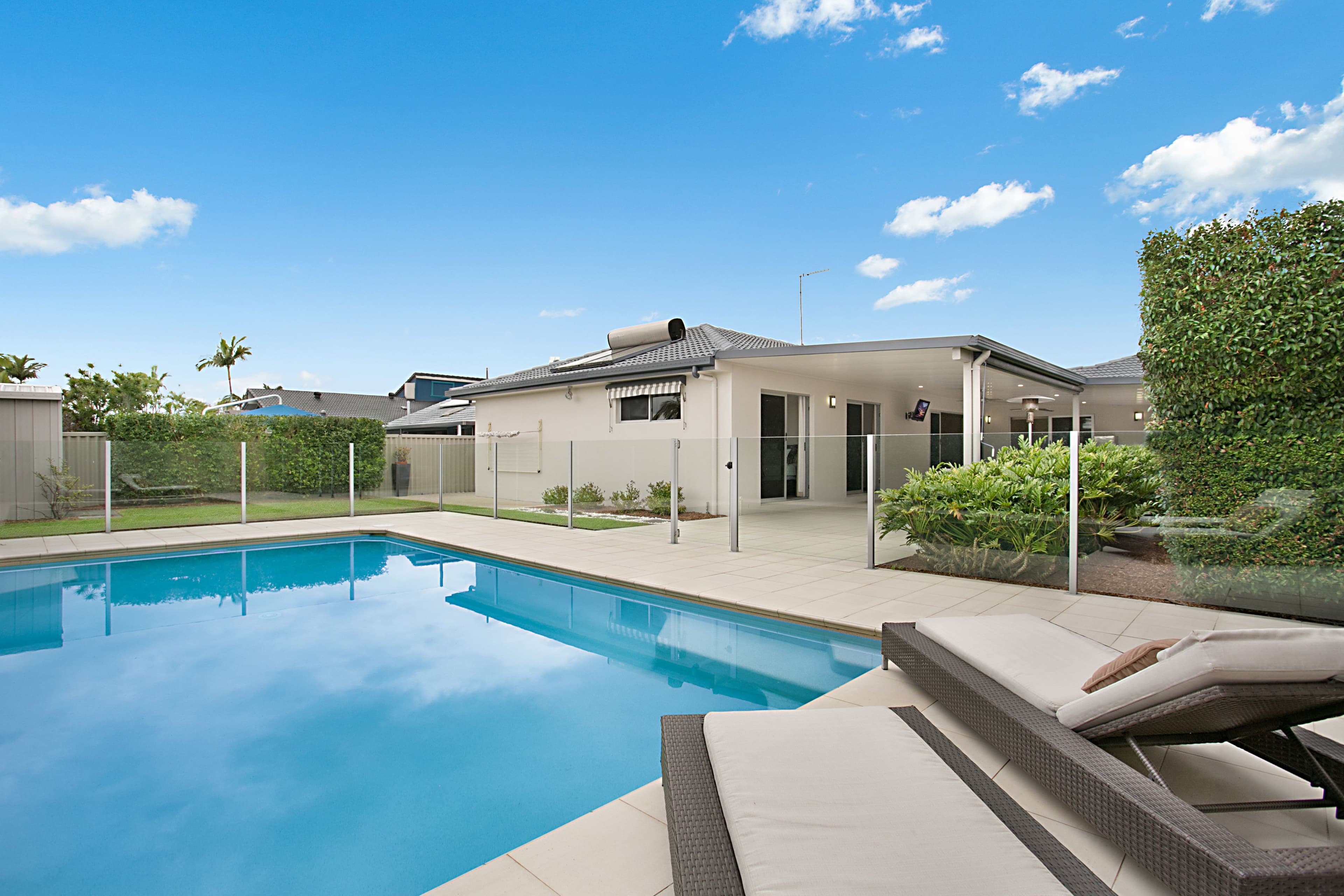 19 Peter Blondell Drive, Mermaid Waters QLD 4218, Mermaid Waters - Thumbnail 5