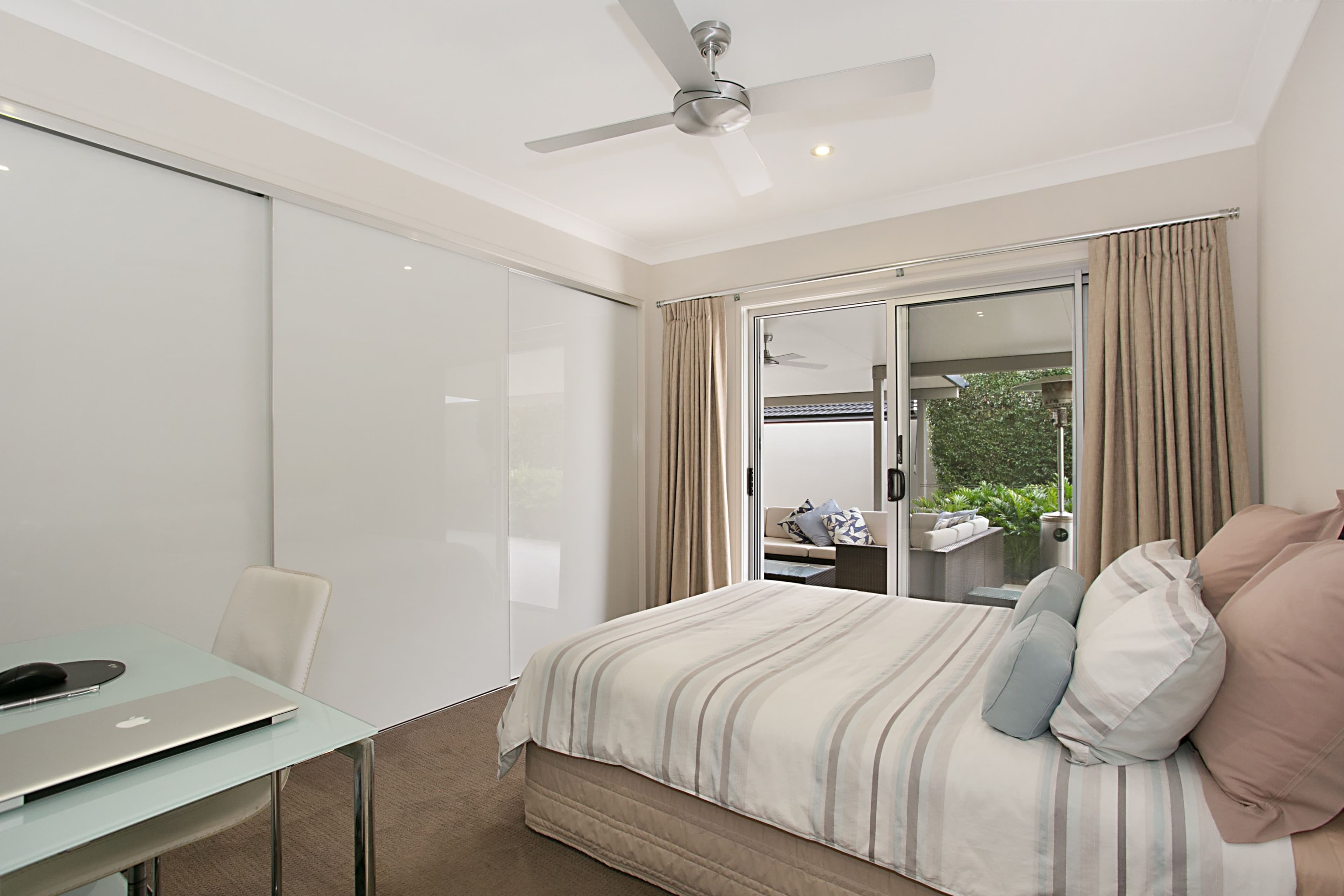 19 Peter Blondell Drive, Mermaid Waters QLD 4218, Mermaid Waters - Thumbnail 8