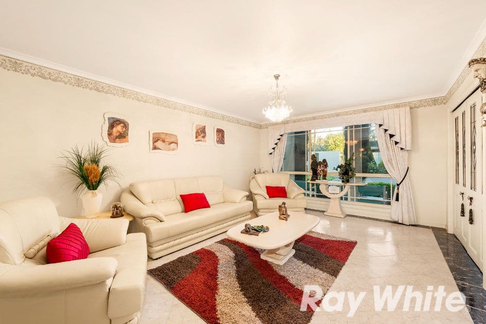 6 Kew Place, Wantirna VIC 3152, Wantirna - Thumbnail 2