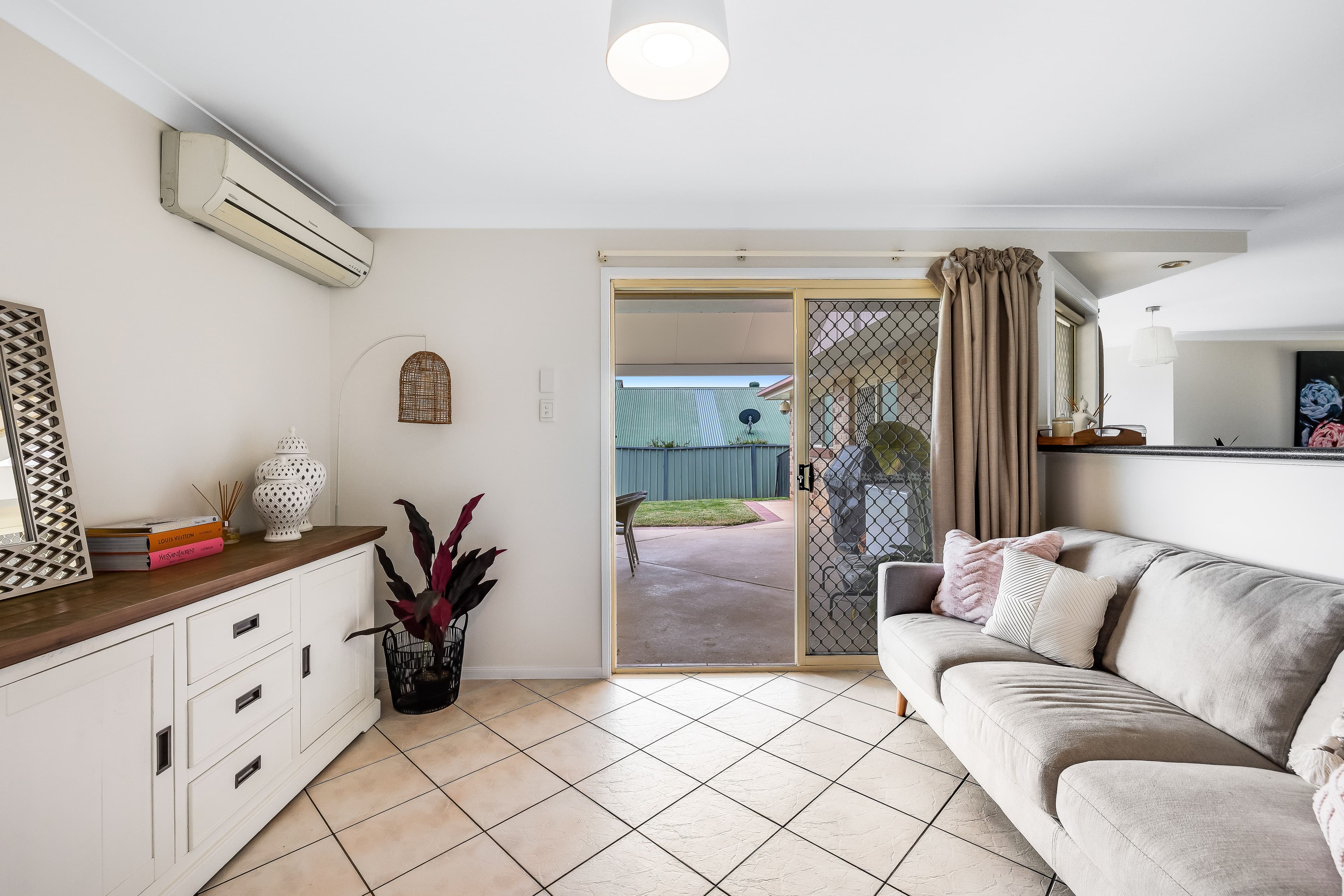 4 Bouganvillea Drive, Middle Ridge QLD 4350, Middle Ridge - Thumbnail 3