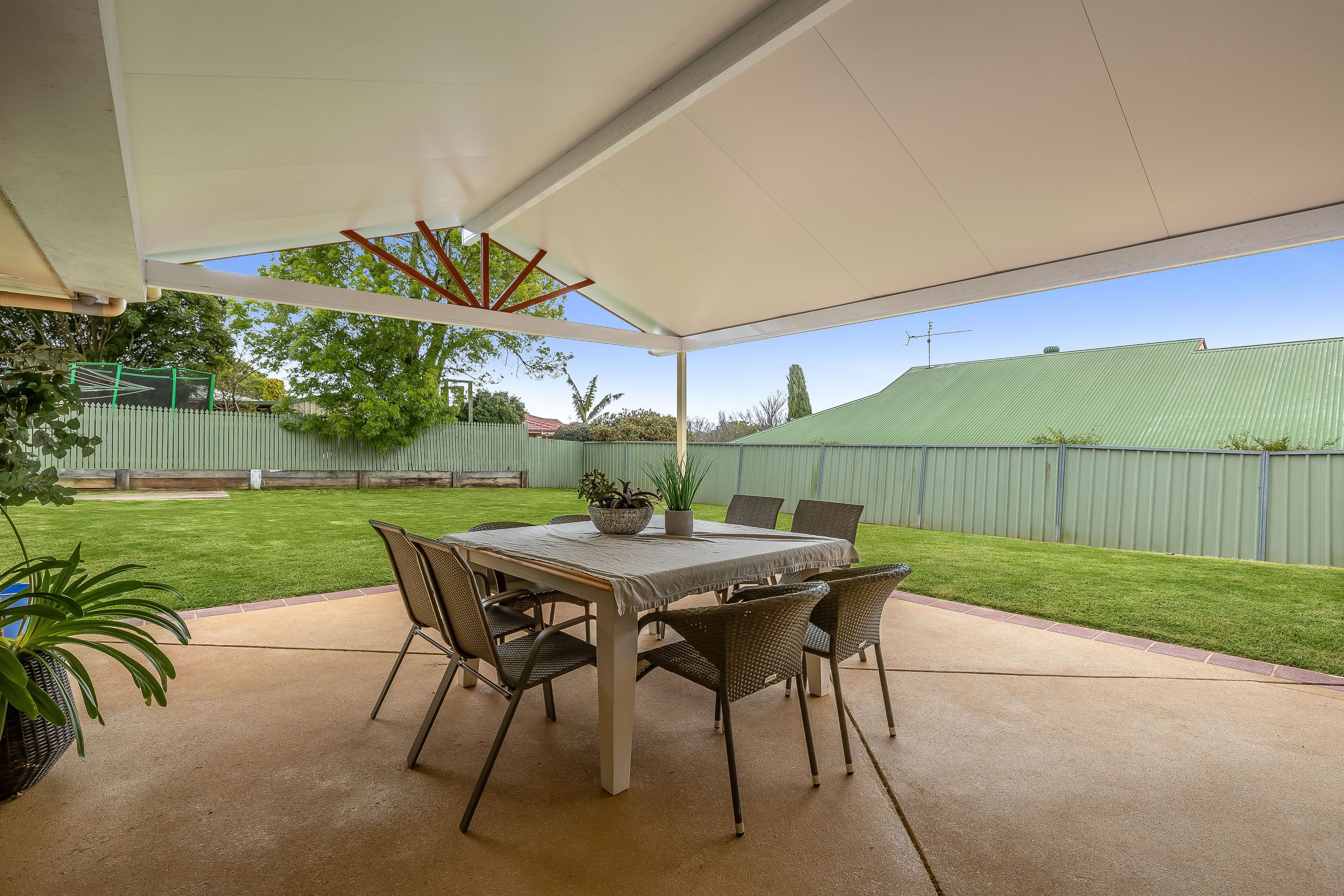 4 Bouganvillea Drive, Middle Ridge QLD 4350, Middle Ridge - Thumbnail 5
