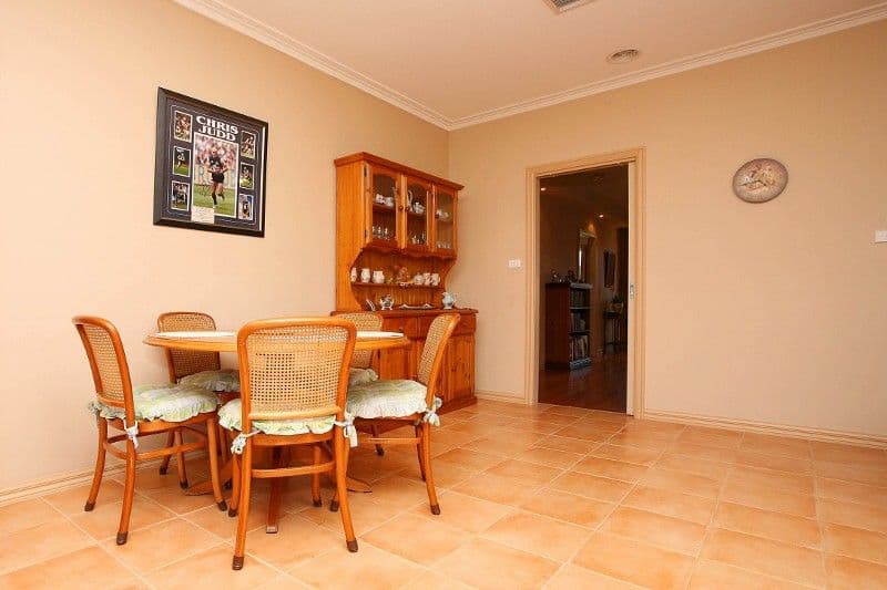 74 Wolviston Avenue, HILLSIDE VIC 3037, Hillside - Thumbnail 4