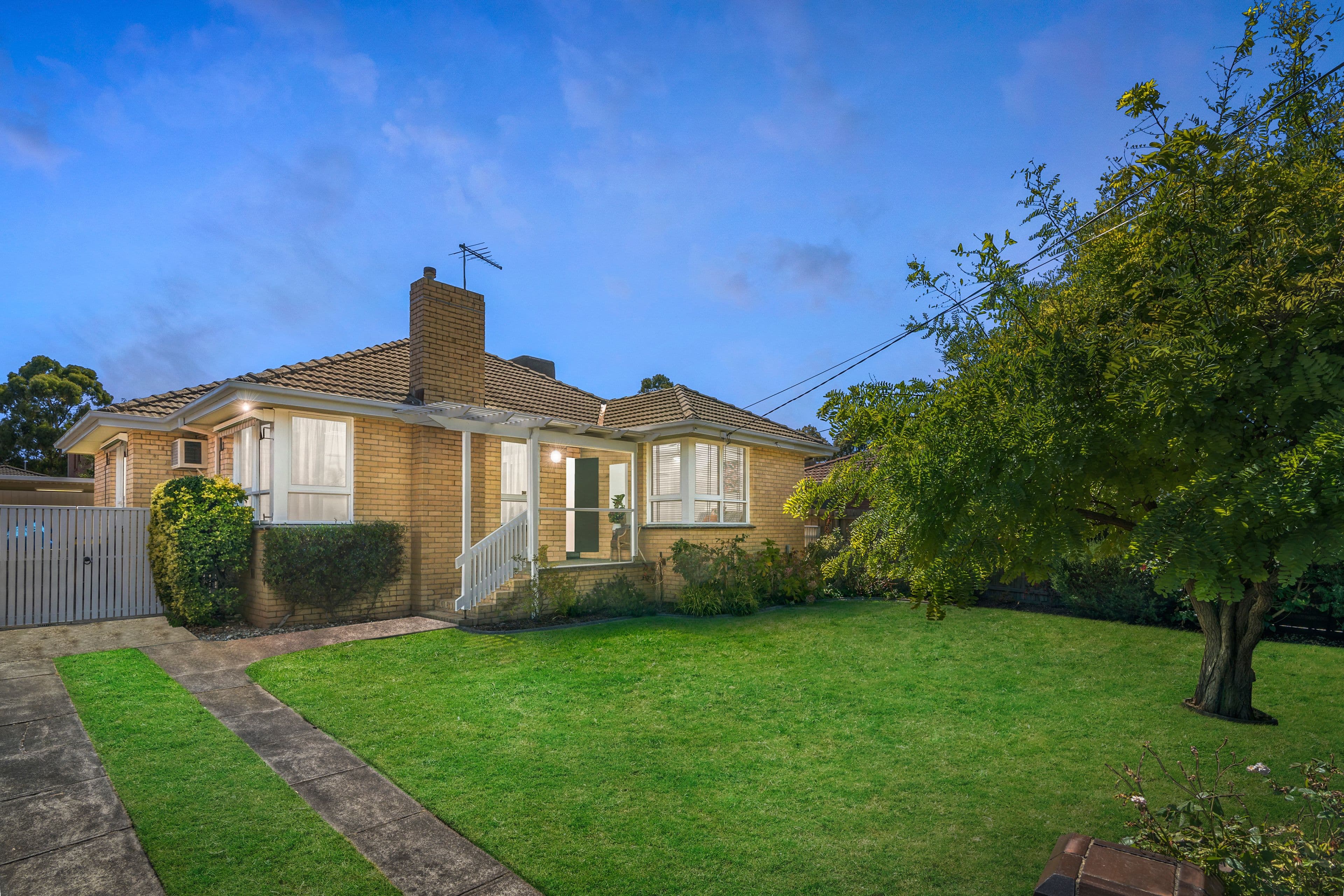19 Torquay Avenue, Chadstone VIC 3148, Chadstone - Image 1