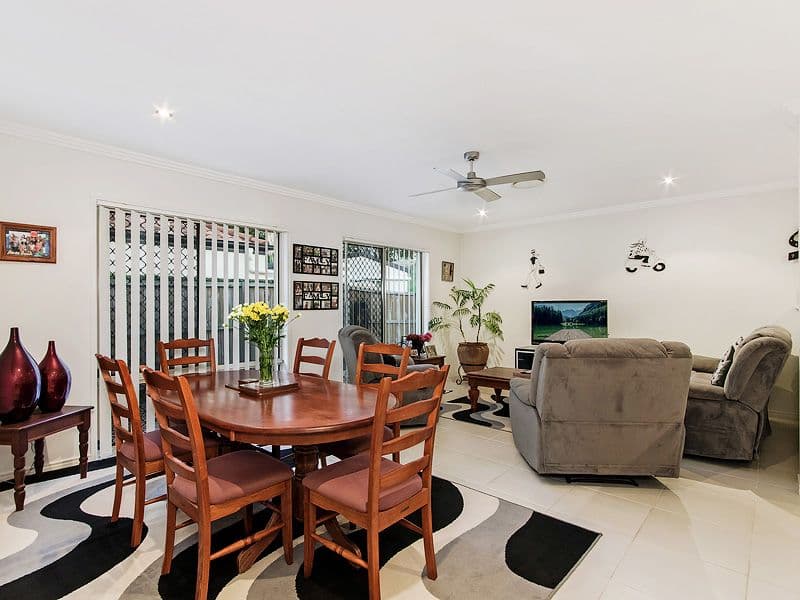 26 Broxbourne Place, Oxenford QLD 4210, Oxenford - Thumbnail 3